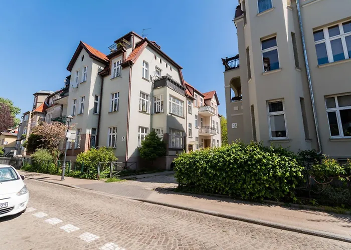 Sopocki Kredensik By Grand s